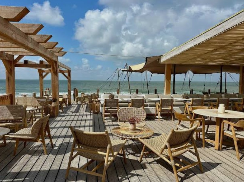 Terrace at Kaapduin overlooking the sea